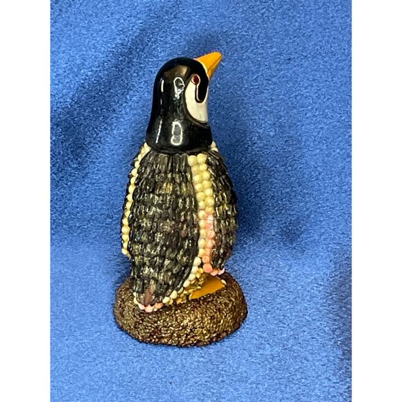Small Pottery and Uruguay Seed Penguin Figurine - Picture 5 of 7
